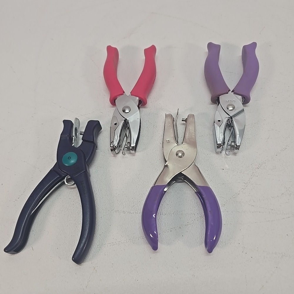 Lot of 4‎ Fiskars Hand Punch Soft Grip Circle Dot Oval and Heart